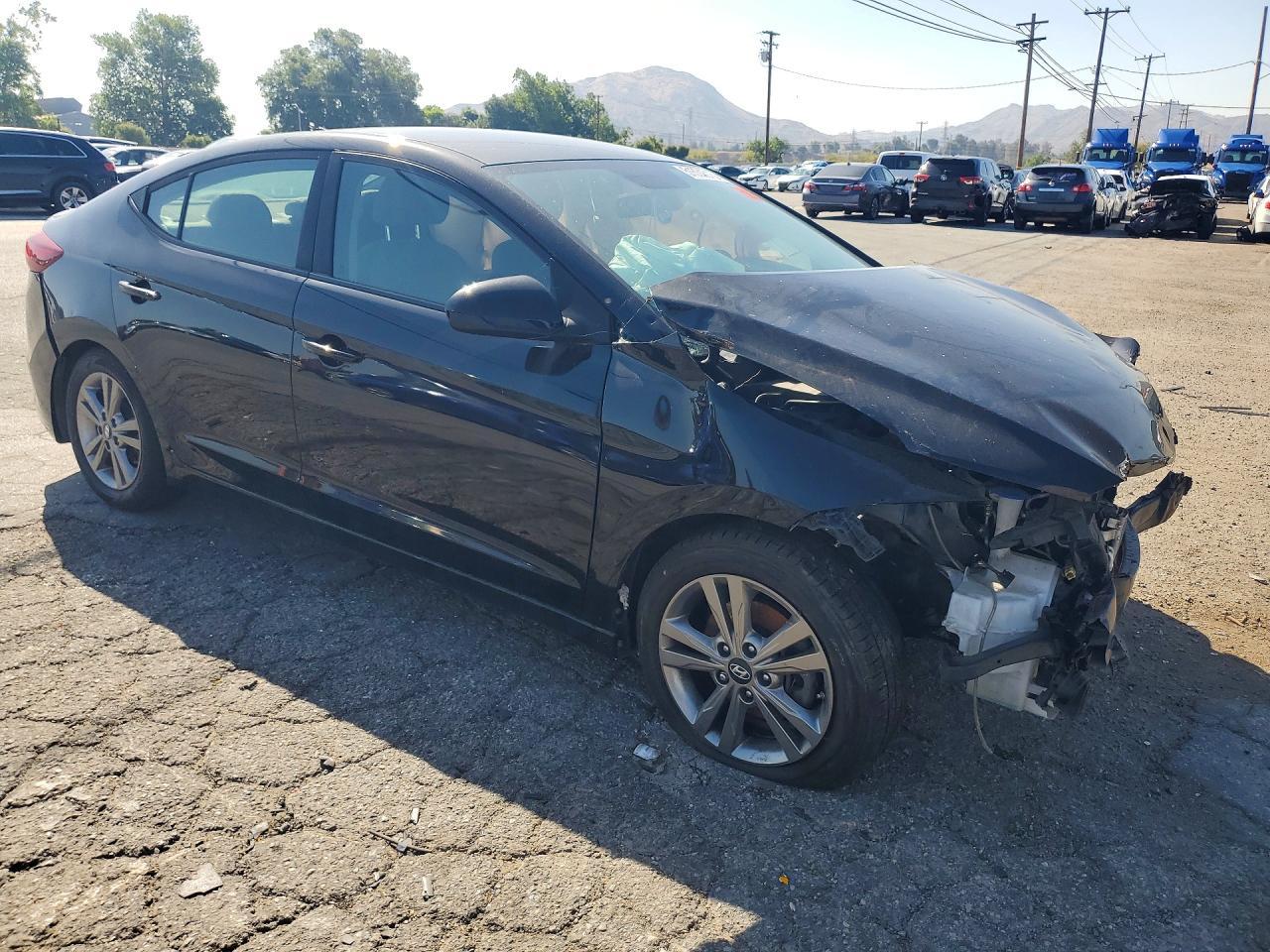 2017 Hyundai Elantra Se - Image 4