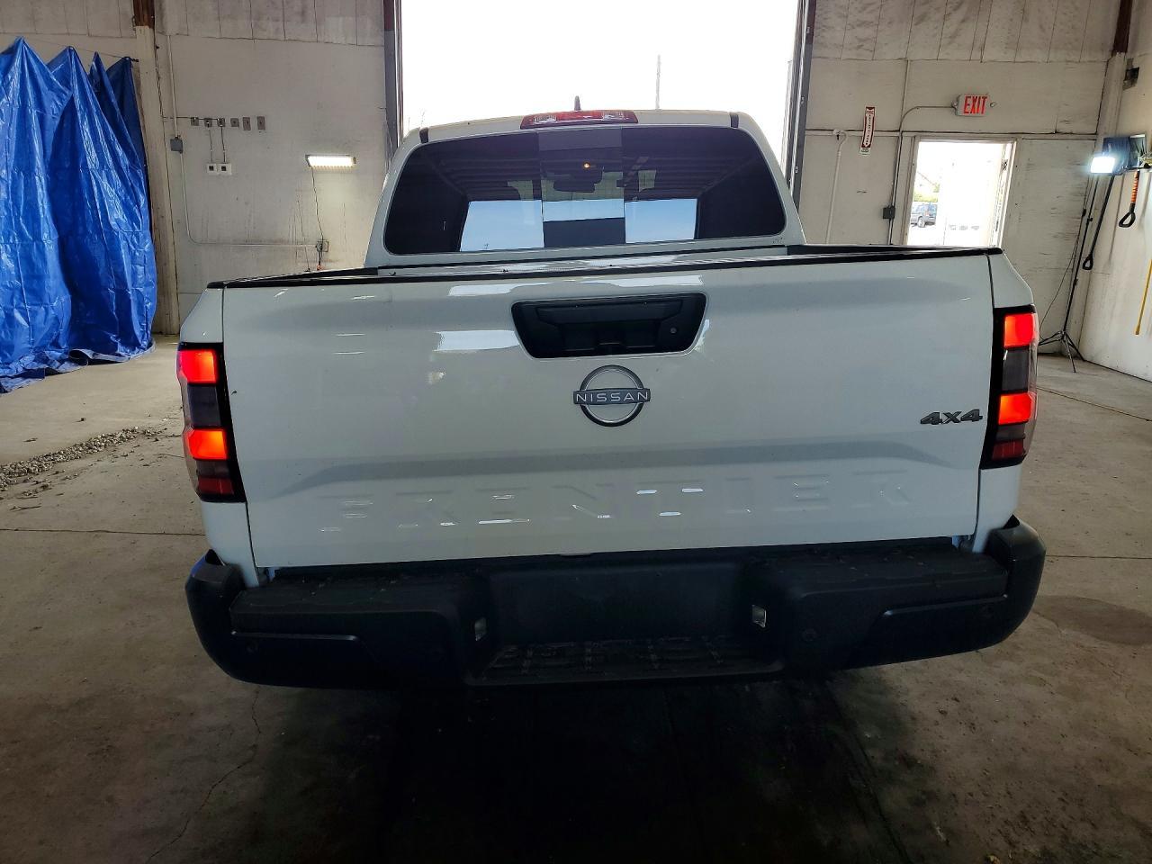 2025 Nissan Frontier S - Фото 6