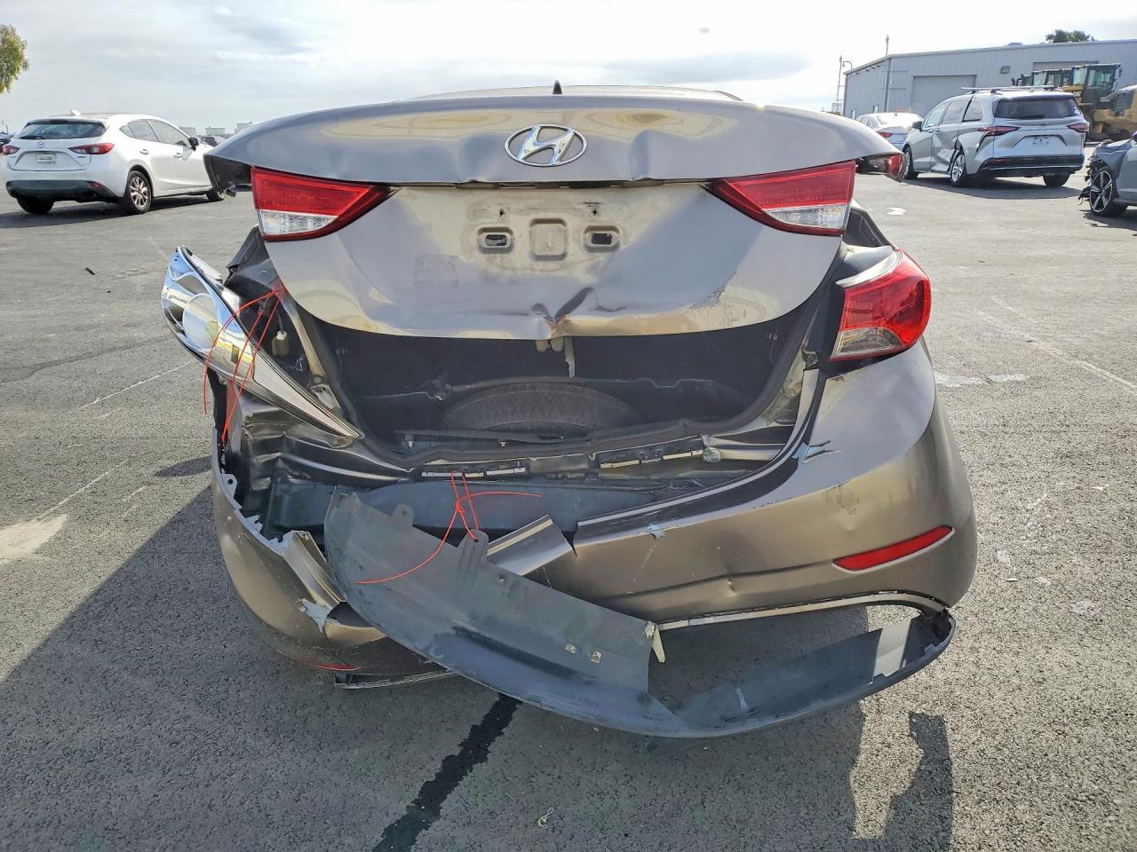 2012 Hyundai Elantra Limited - Image 6