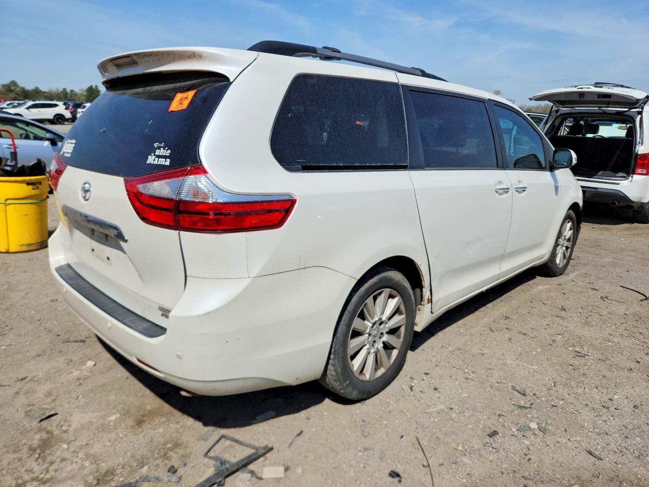 2015 Toyota Sienna Limited Premium 7-Passenger - Фото 3