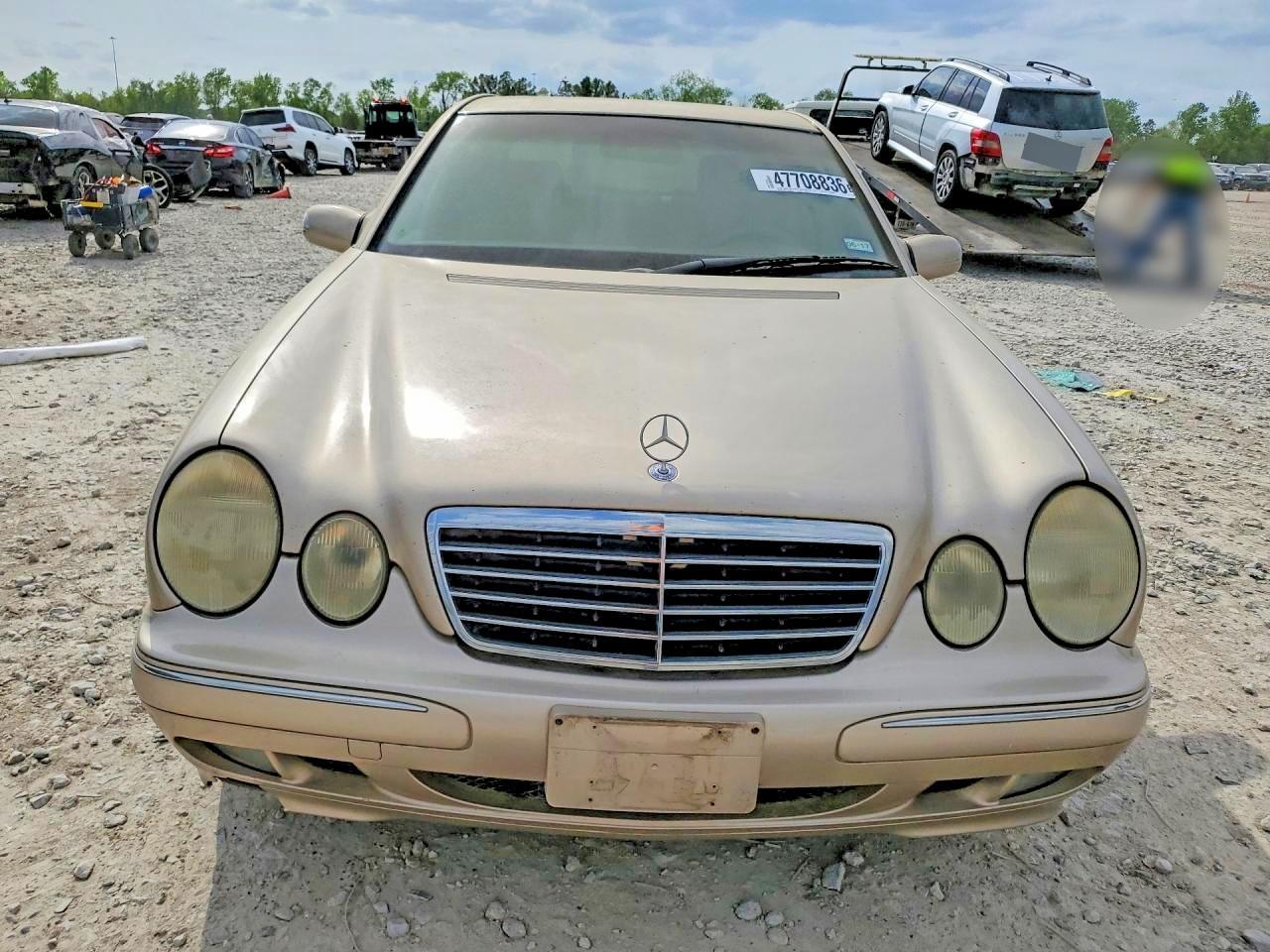 2000 Mercedes-Benz E 320 - Image 5