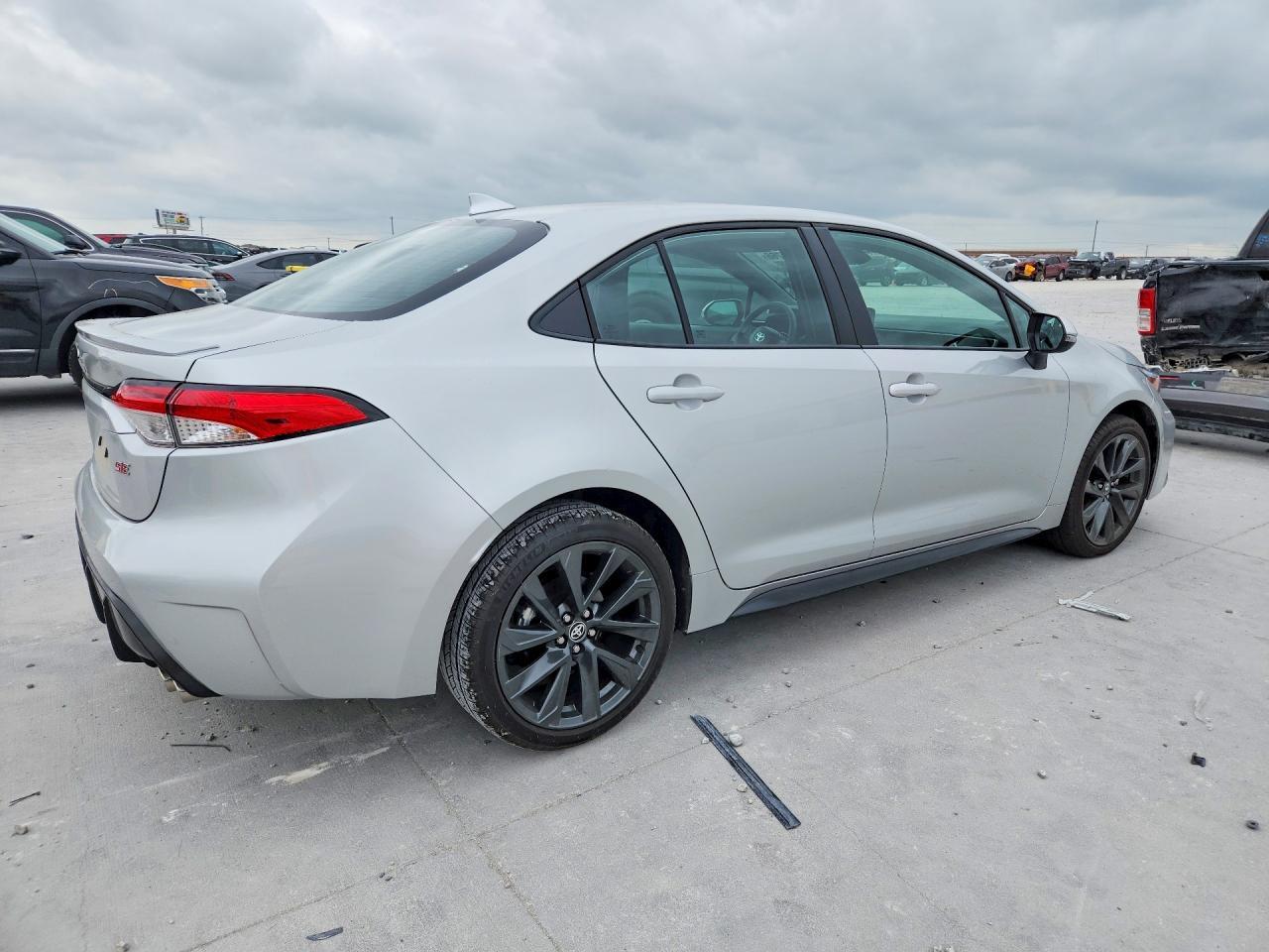 2026 Toyota Corolla Se - Фото 3