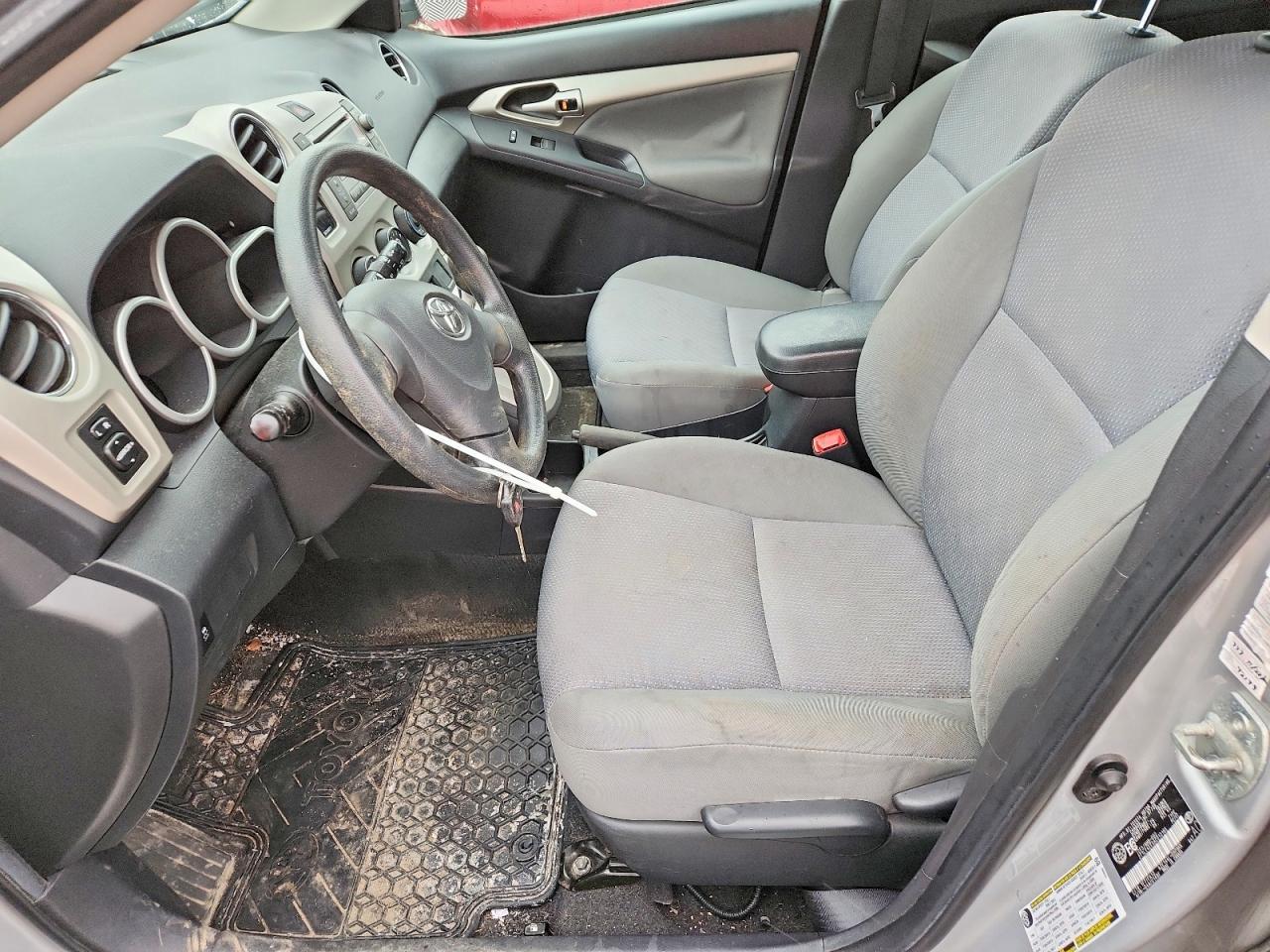 2010 Toyota Matrix S - Фото 7