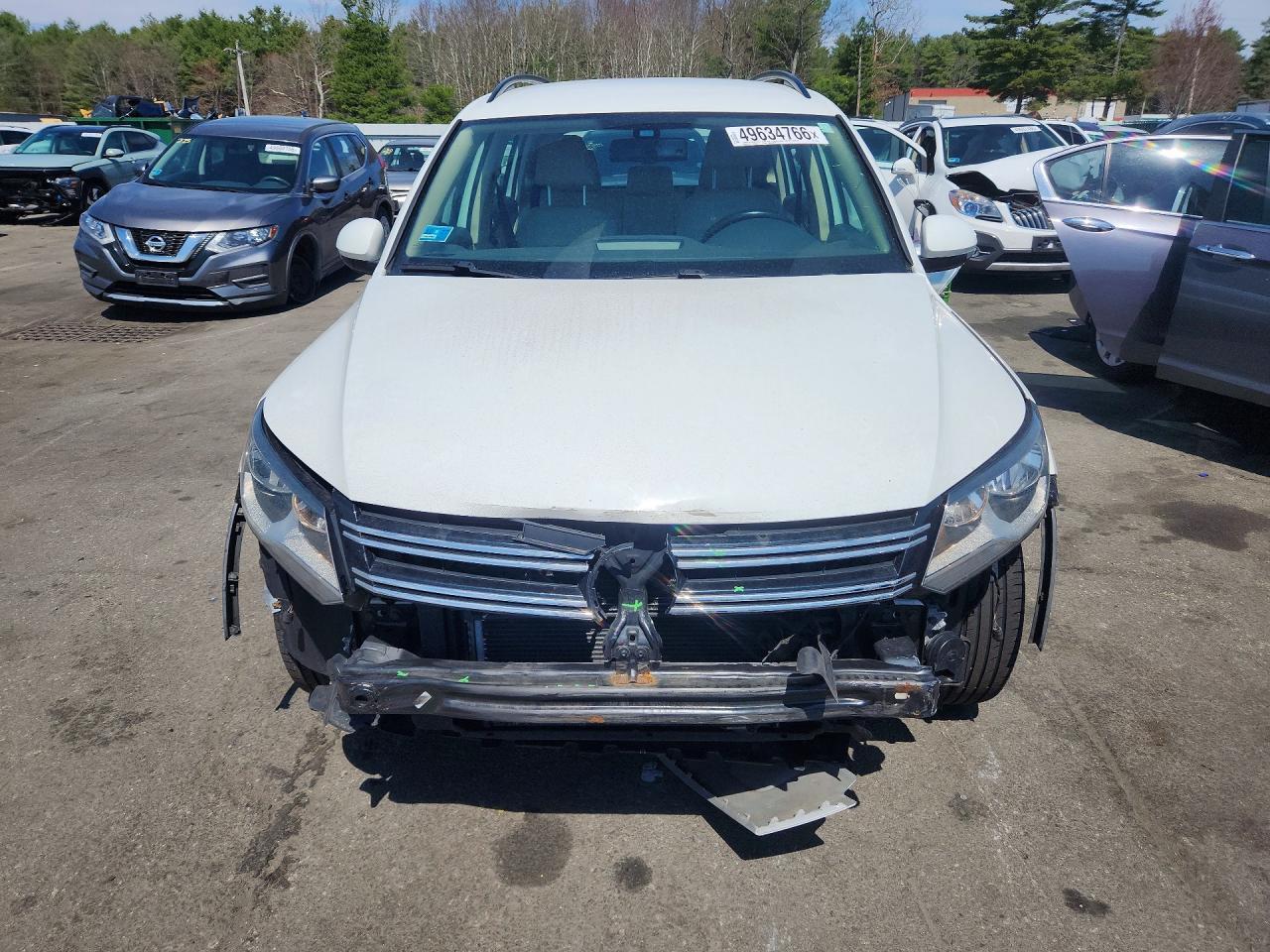2016 Volkswagen Tiguan S - Фото 5