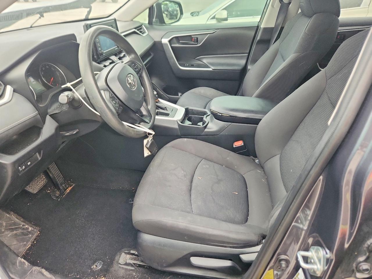 2020 Toyota Rav4 Le - Фото 7