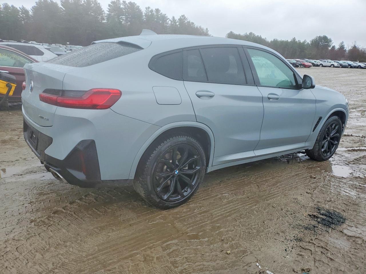 2022 BMW X4 xDrive30I - Фото 3