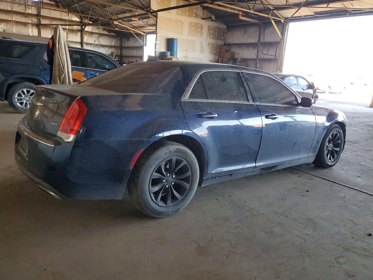 2016 Chrysler 300 Limited - Image 3