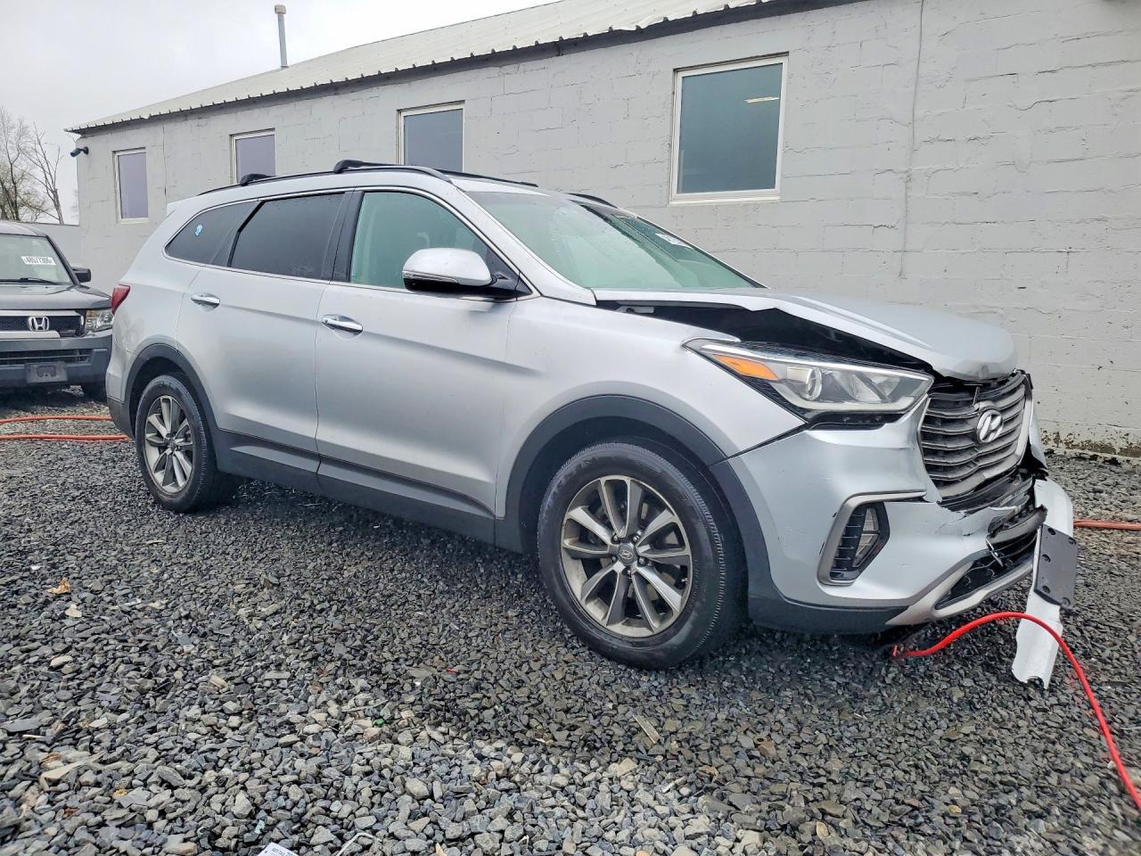 2018 Hyundai Santa Fe Se - Фото 4