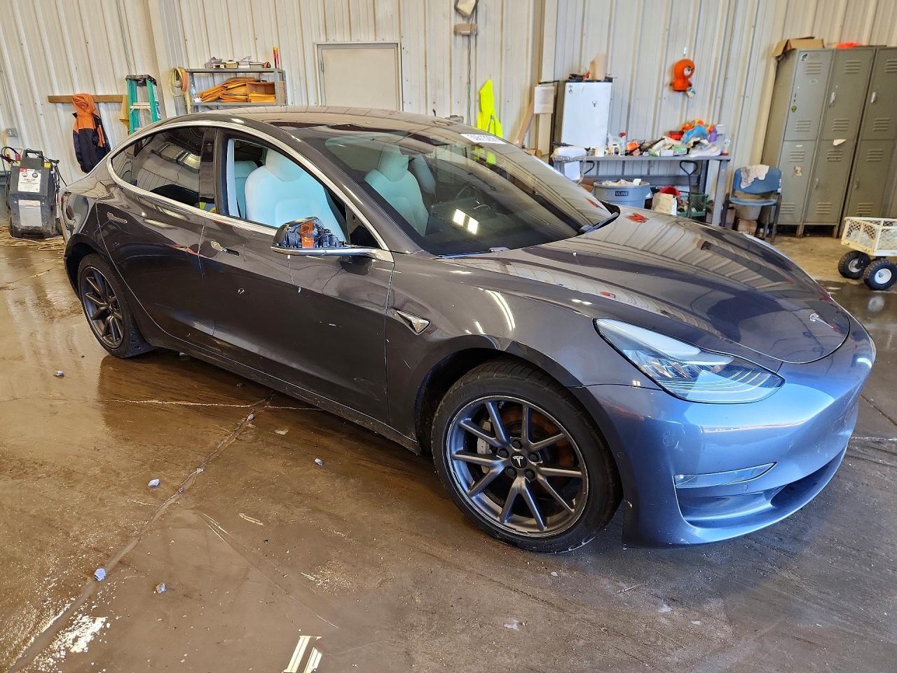 2018 Tesla Model 3 - Image 4