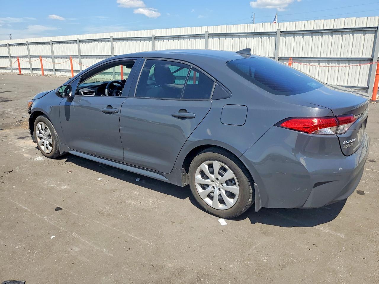 2025 Toyota Corolla Le - Image 2