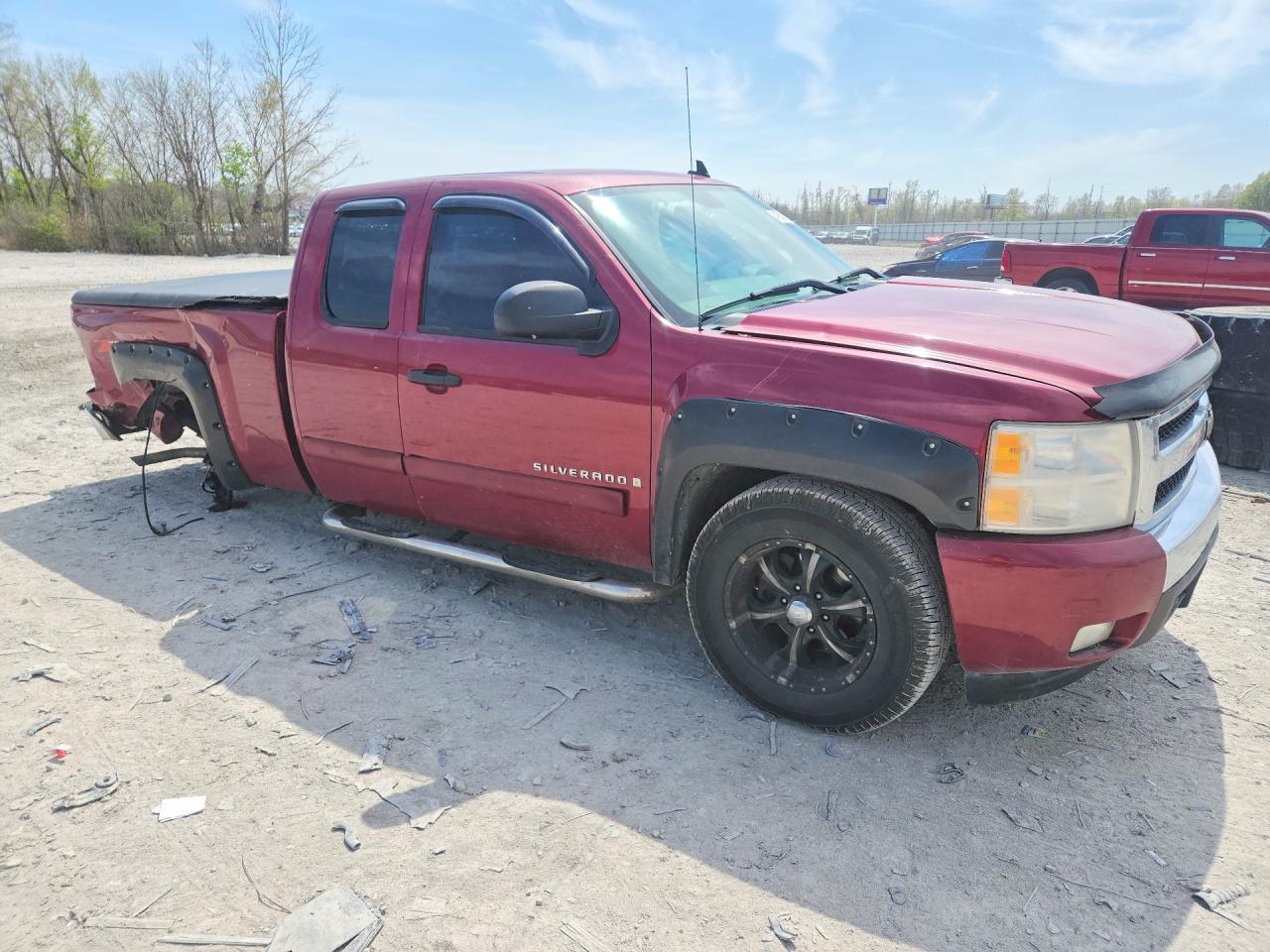 2007 Chevrolet Silverado K1500 - Image 4