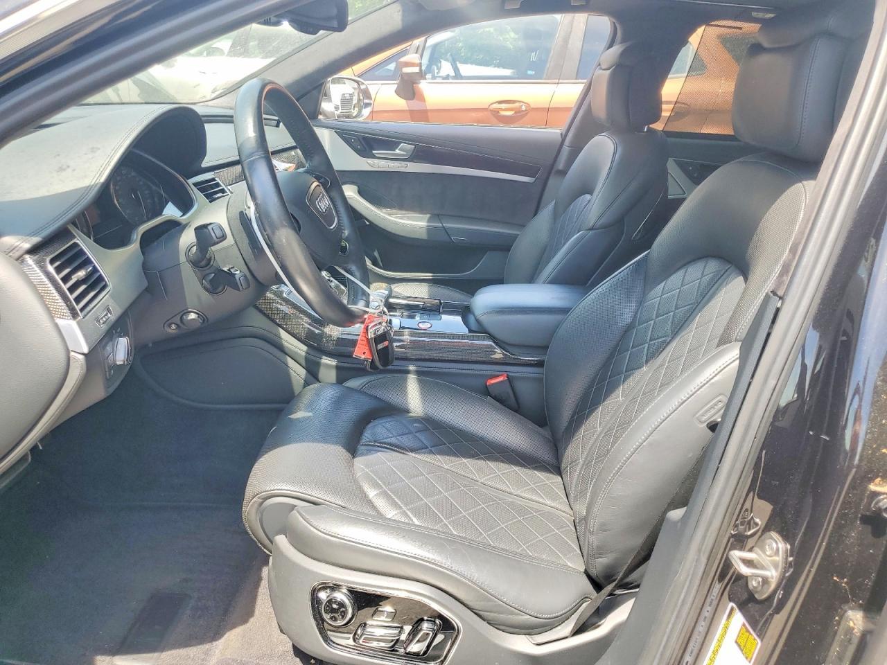 2013 Audi S8 Quattro - Фото 7