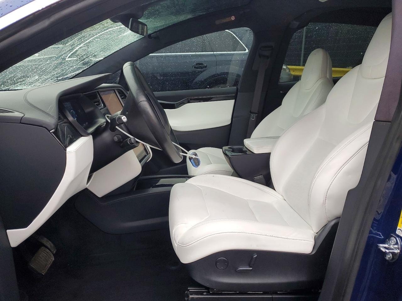 2019 Tesla Model X - Фото 7