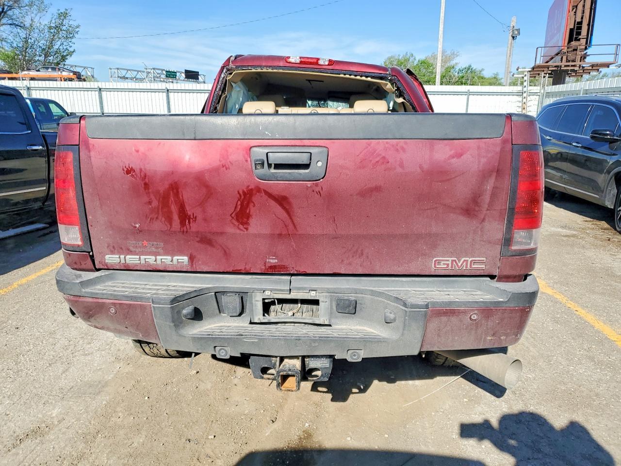 2013 GMC Sierra K2500 Denali - Image 6