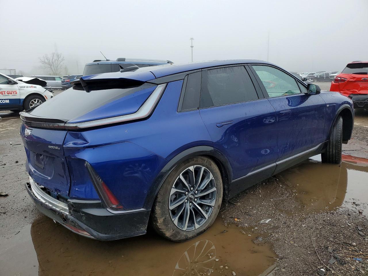2026 Cadillac Lyriq Premium Sport - Фото 3
