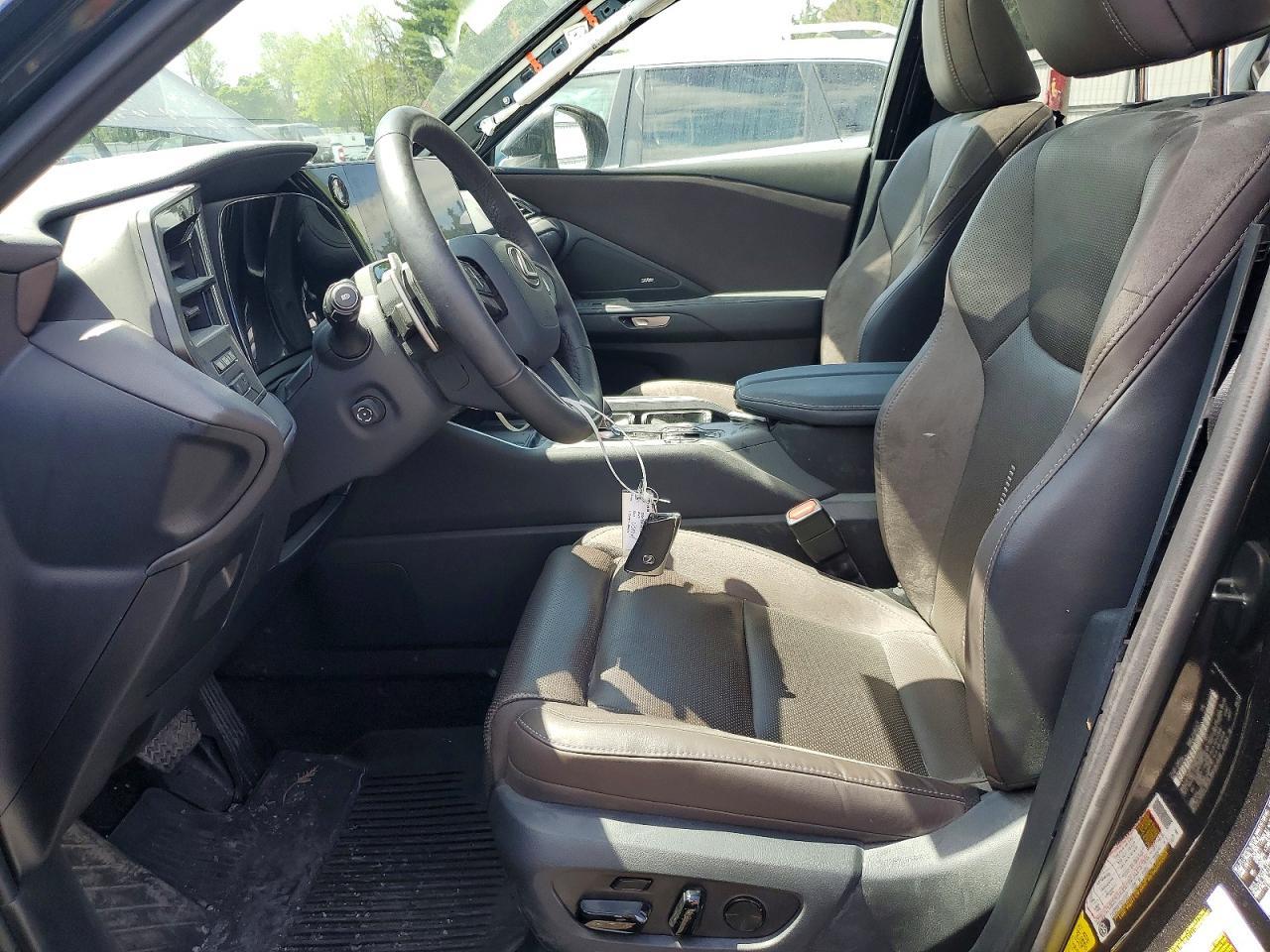 2024 Lexus Tx 350 Luxury - Image 7