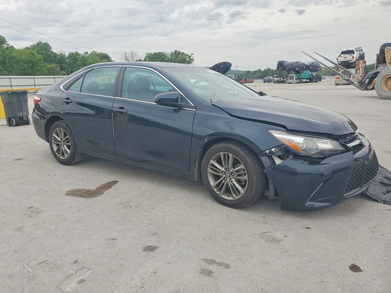 2016 Toyota Camry Se - Image 4