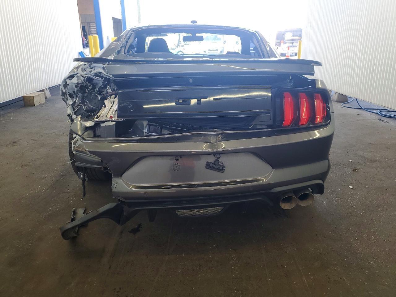 2020 Ford Mustang Gt - Фото 6