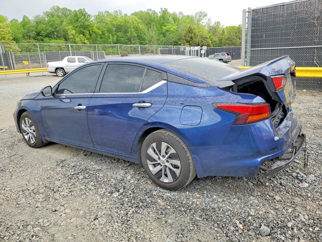 2024 Nissan Altima S - Фото 2