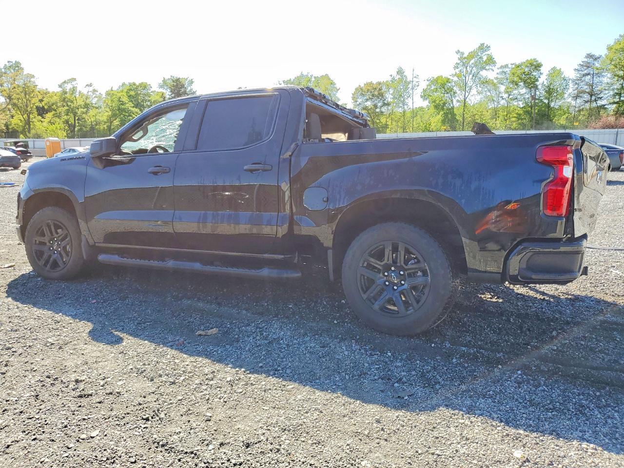 2026 Chevrolet Silverado K1500 Custom - Image 2