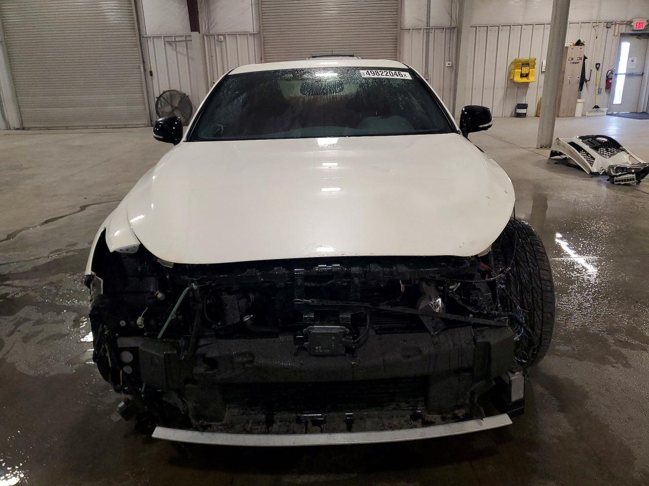 2019 Infiniti Q60 Red Sport 400 - Image 5