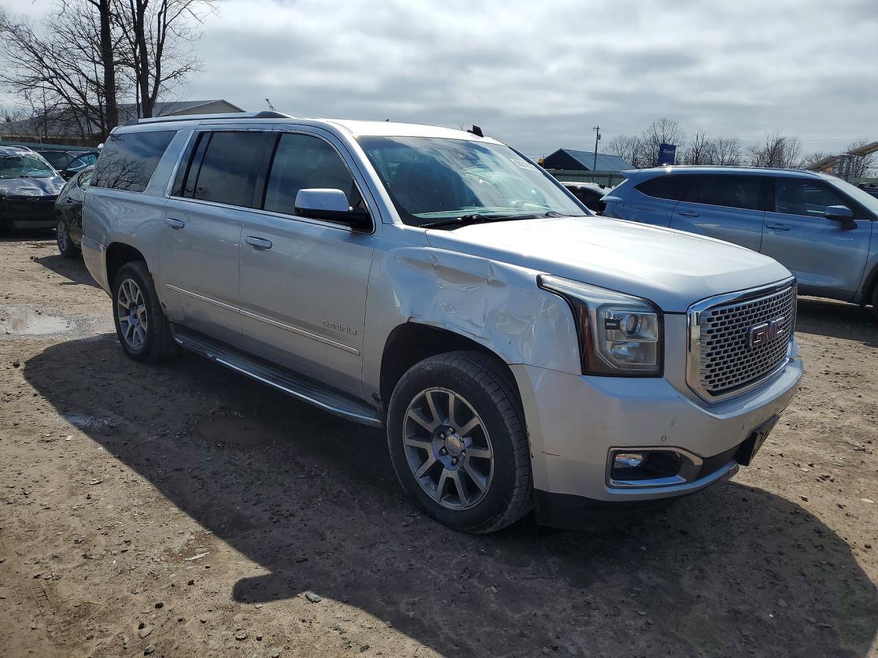 2015 GMC Yukon Xl Denali - Image 4