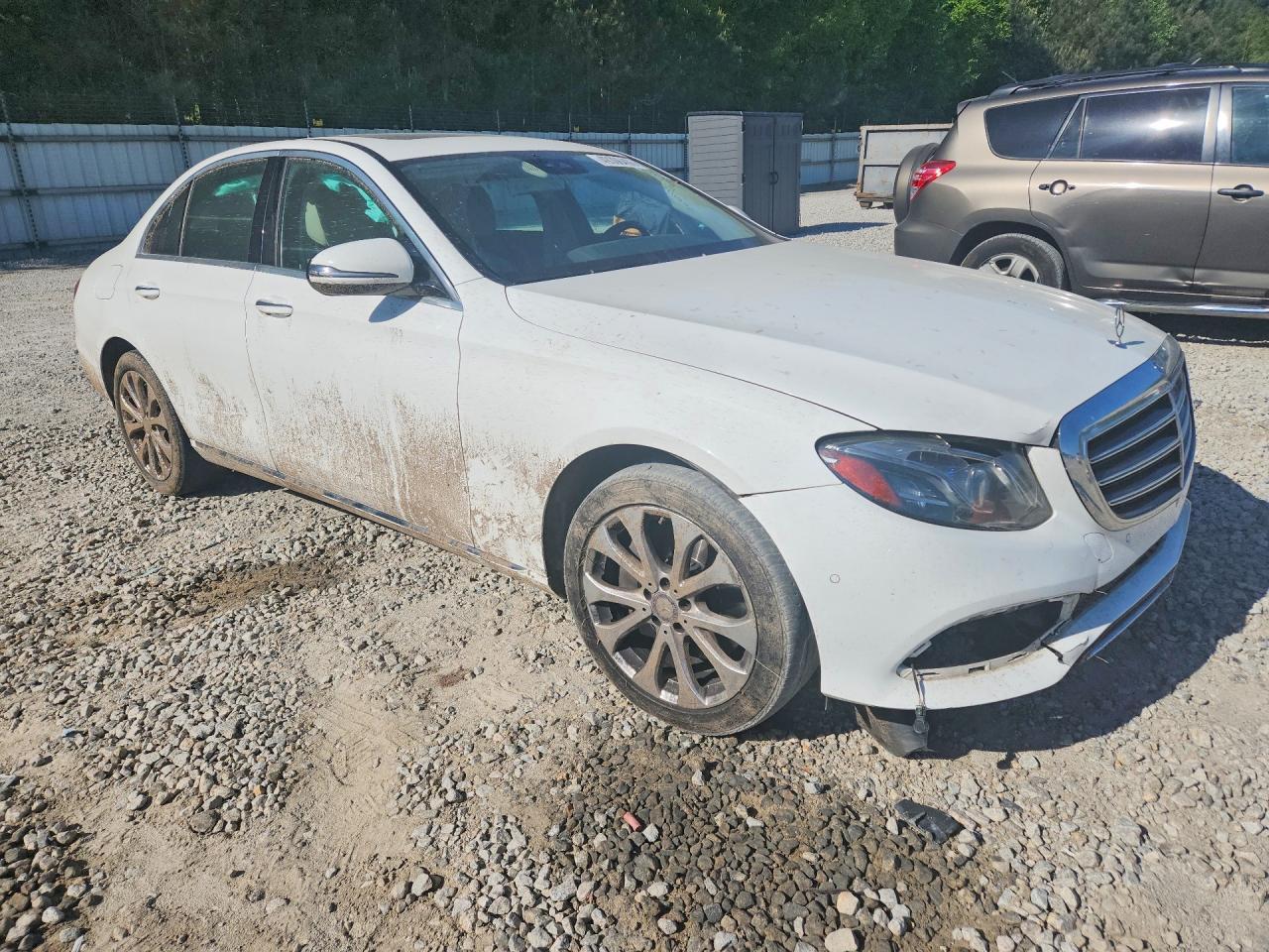2017 Mercedes-Benz E 300 - Image 4