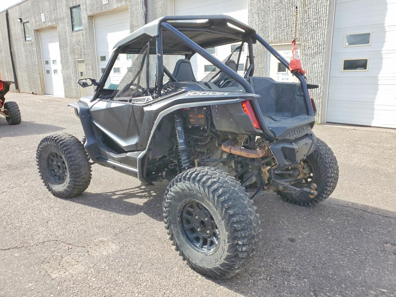 2023 Honda Sxs1000 - Фото 3