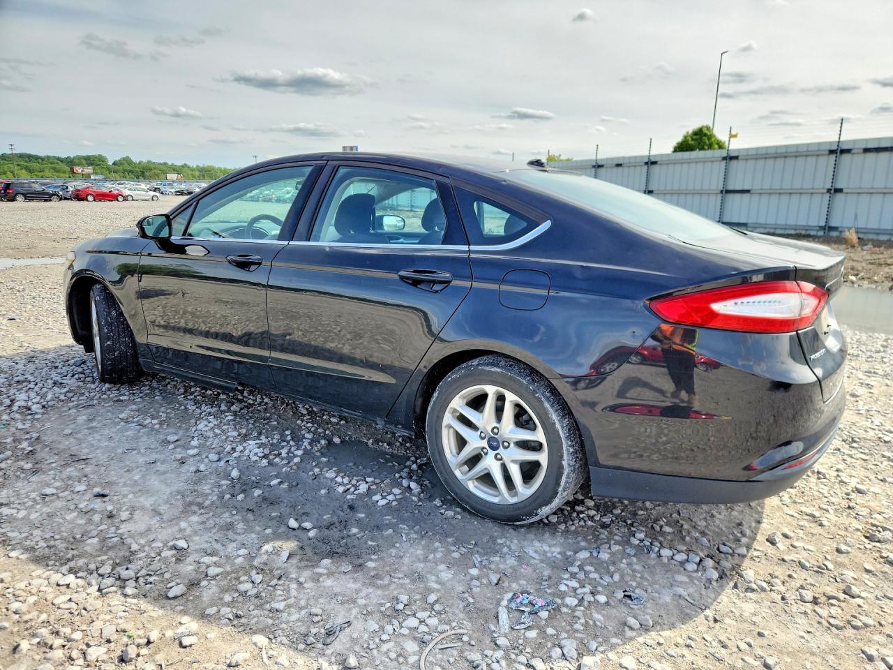 2013 Ford Fusion Se - Image 2