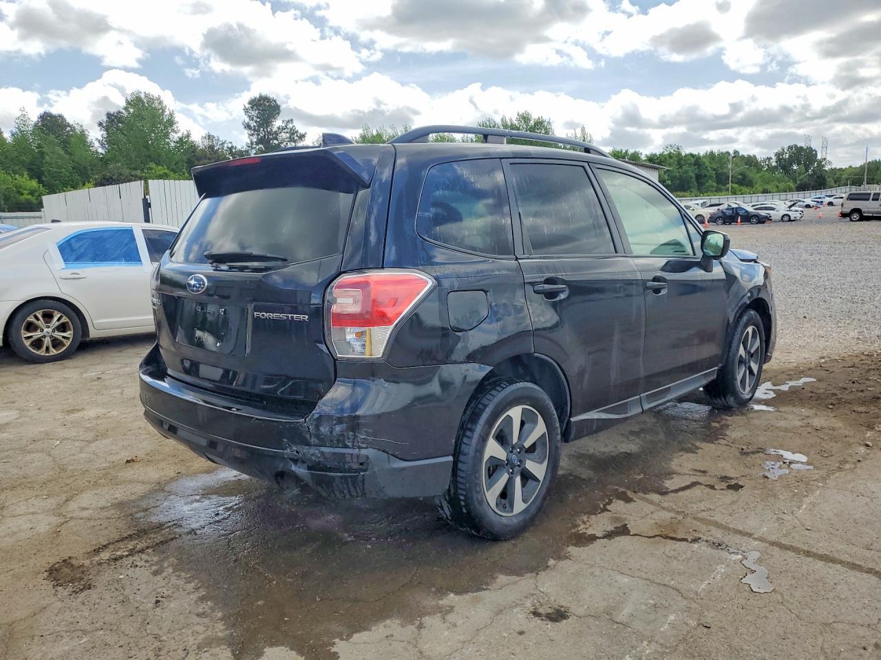 2018 Subaru Forester 2.5I Premium - Фото 3