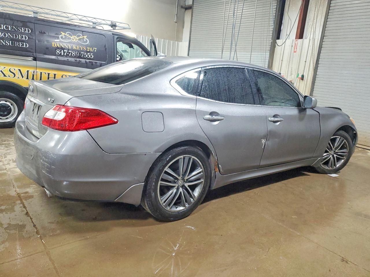 2012 Infiniti M37 Base - Фото 3