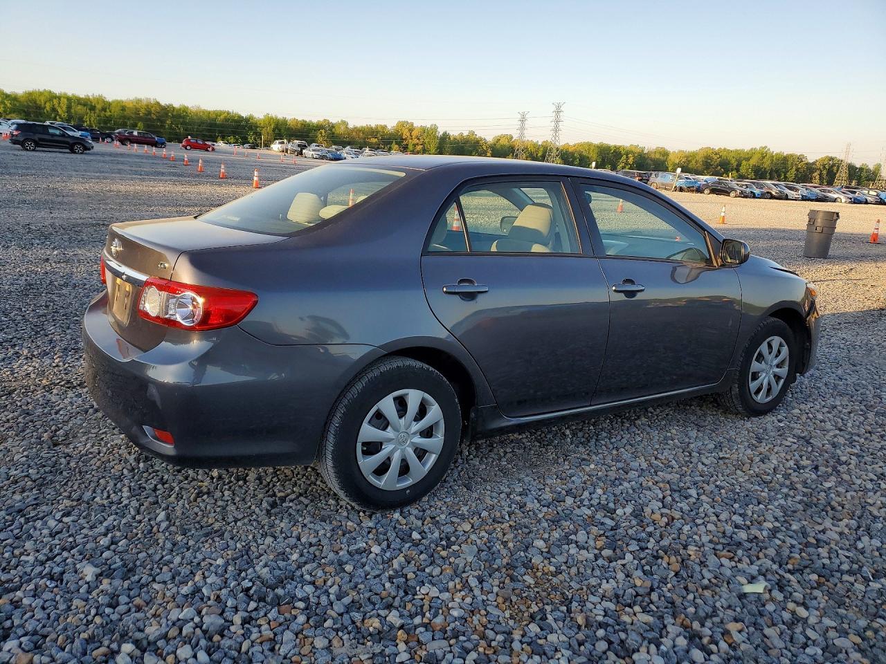 2011 Toyota Corolla Le - Фото 3