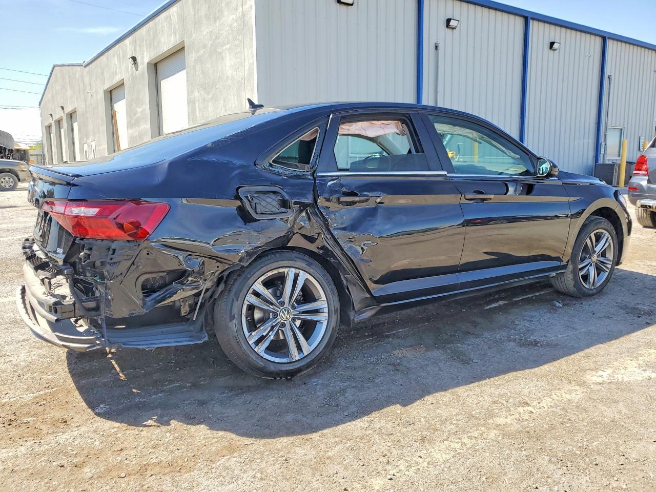 2023 Volkswagen Jetta Se - Image 3