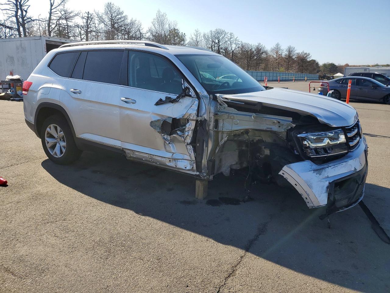 2018 Volkswagen Atlas Sel - Фото 4