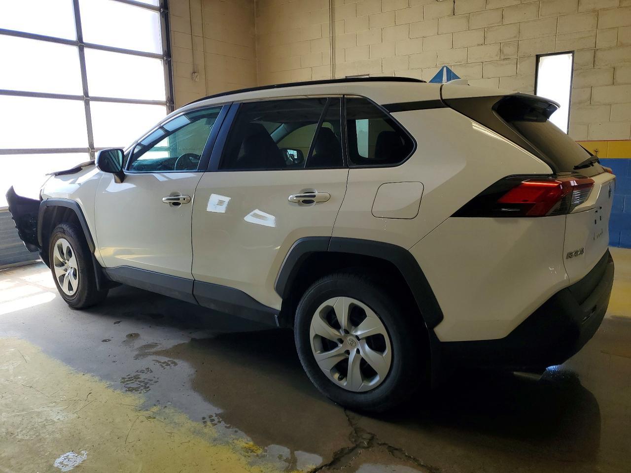 2019 Toyota Rav4 Le - Фото 2