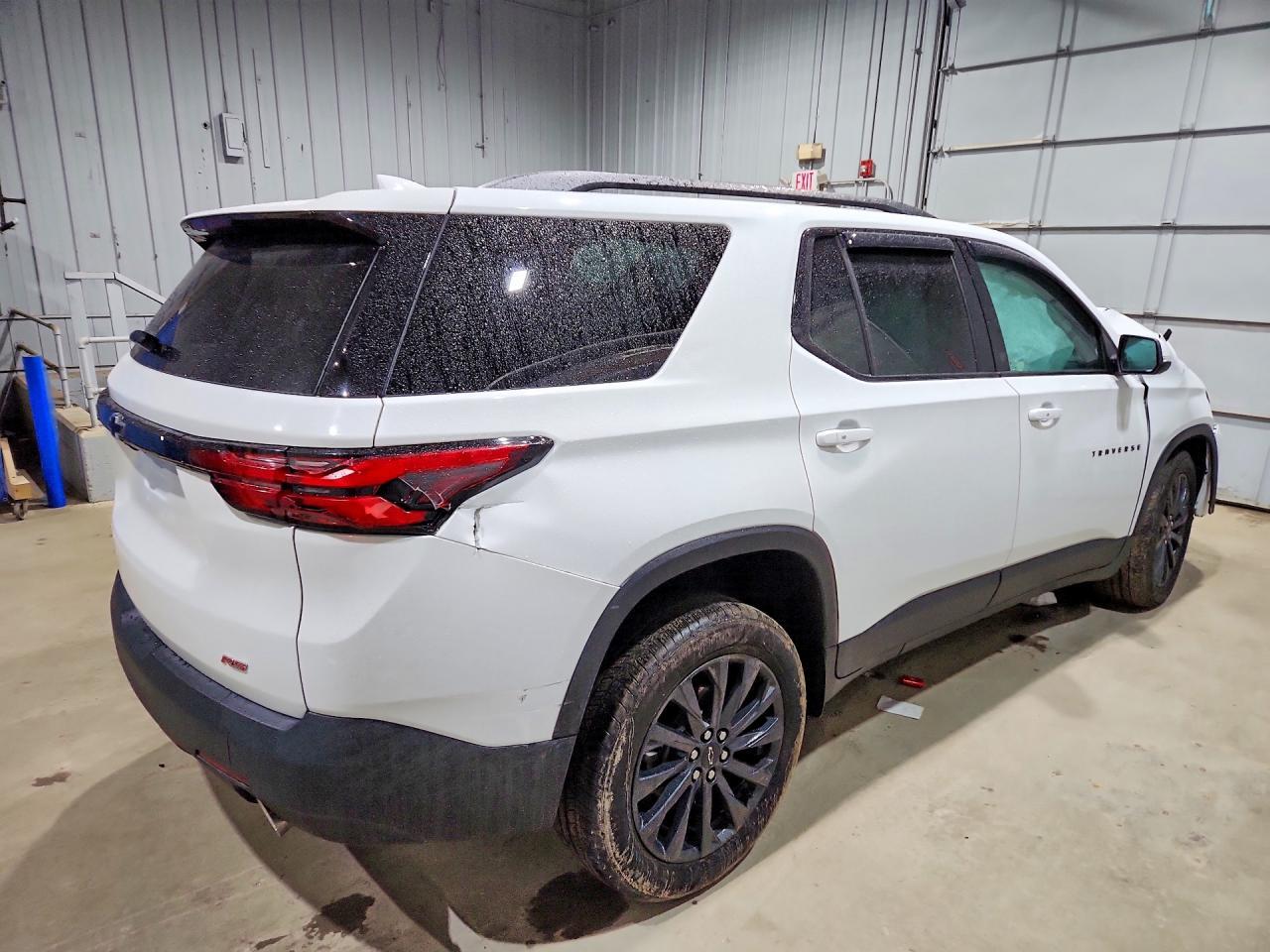 2023 Chevrolet Traverse Rs - Image 3