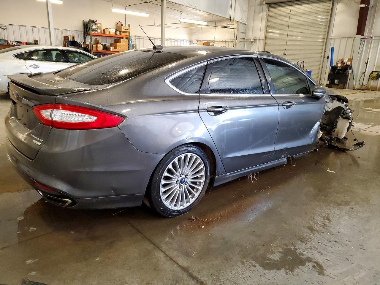 2016 Ford Fusion Titanium - Фото 3