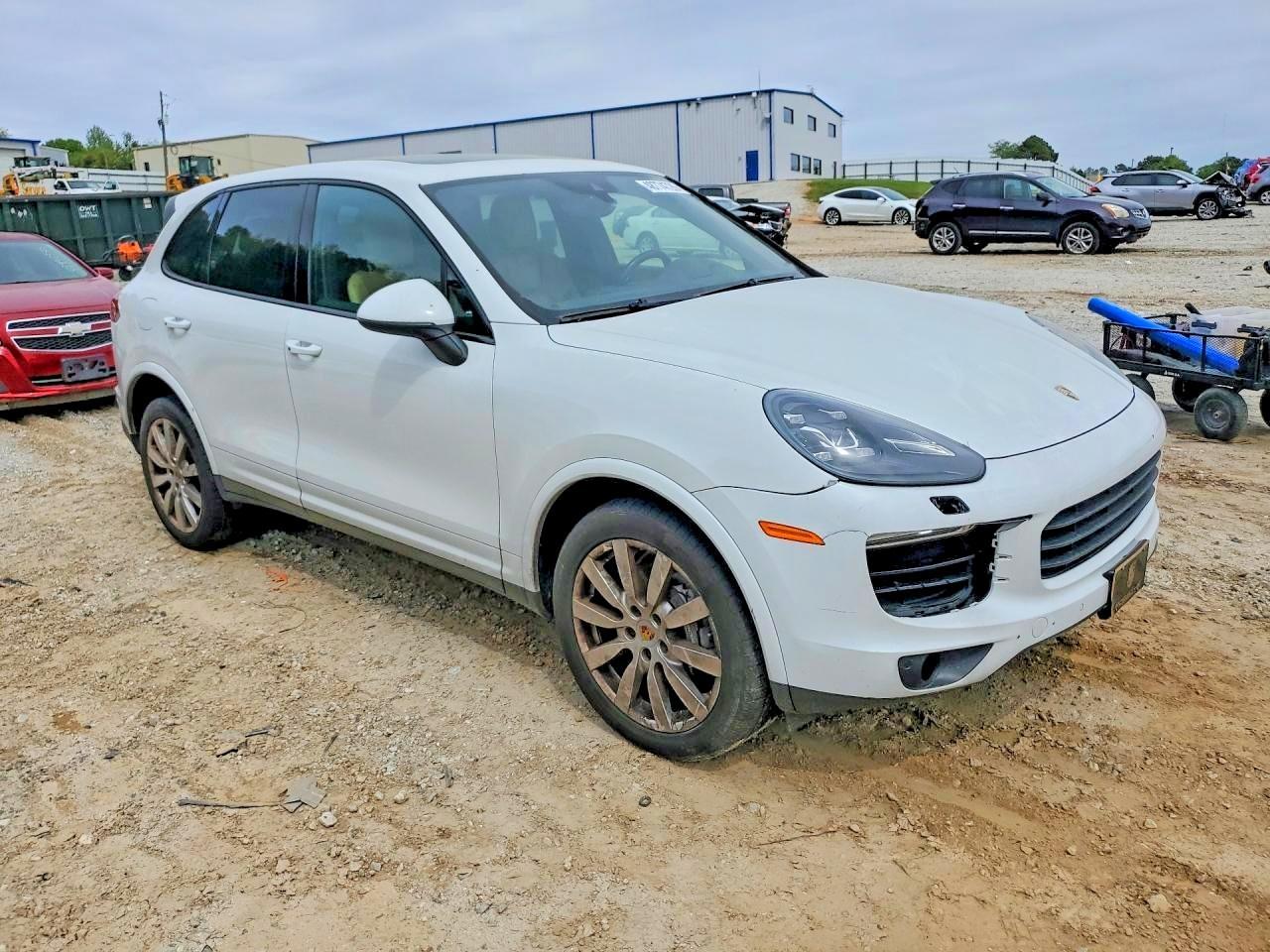 2018 Porsche Cayenne - Image 4