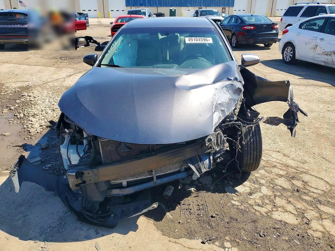 2016 Toyota Camry Le - Фото 5