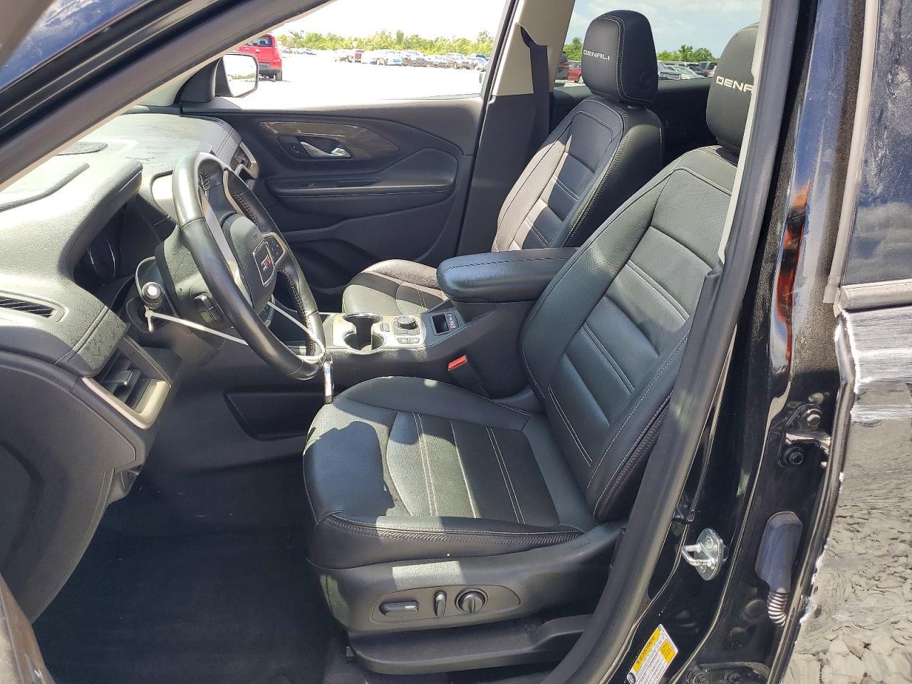 2022 GMC Terrain Denali - Фото 7