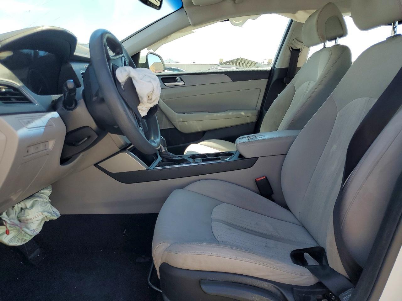 2016 Hyundai Sonata Hybrid Se - Image 7