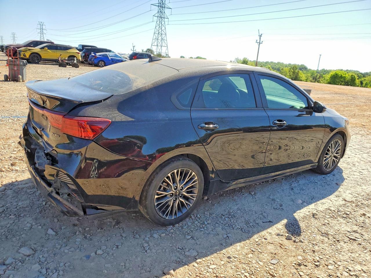 2022 Kia Forte Gt Line - Image 3