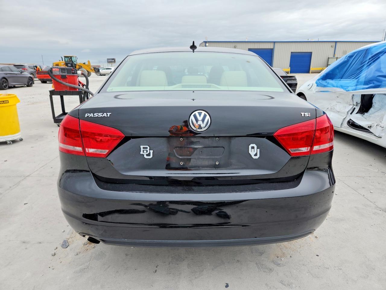 2015 Volkswagen Passat S - Фото 6