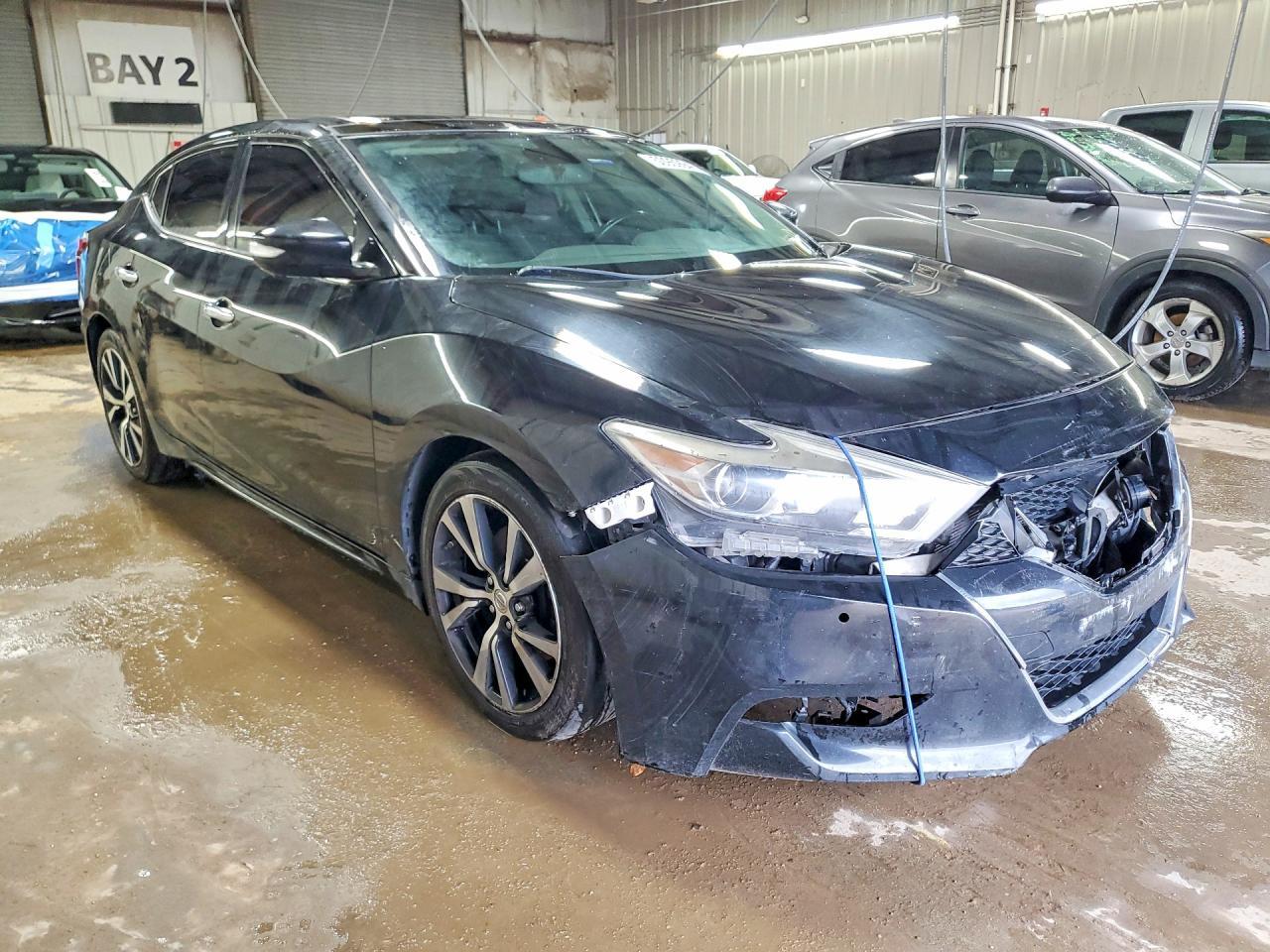 2017 Nissan Maxima Platinum - Image 4