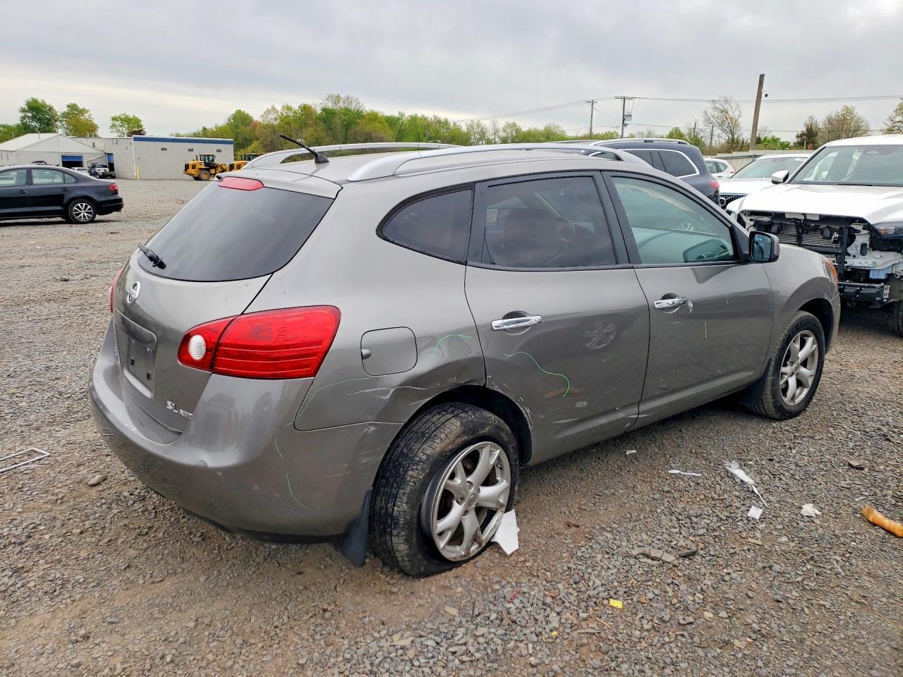 2010 Nissan Rogue S - Фото 3