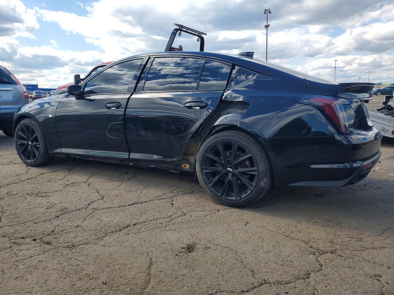 2021 Cadillac Ct5 Sport - Image 2