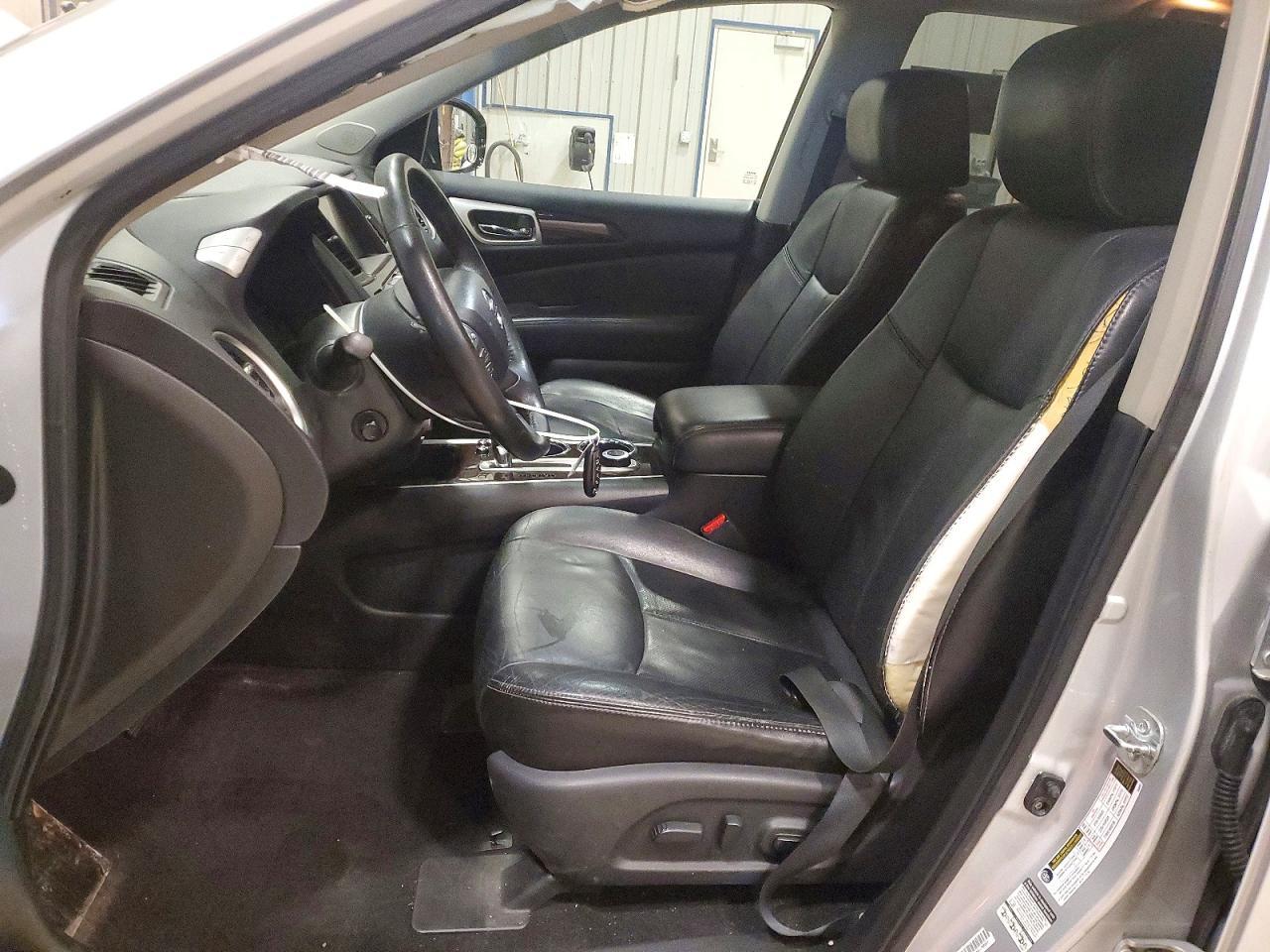 2013 Nissan Pathfinder S - Image 7
