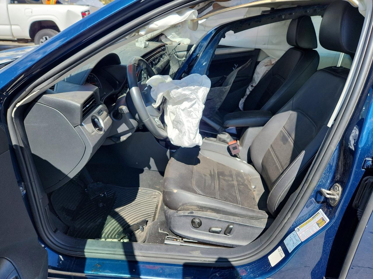 2021 Volkswagen Passat Se - Image 7