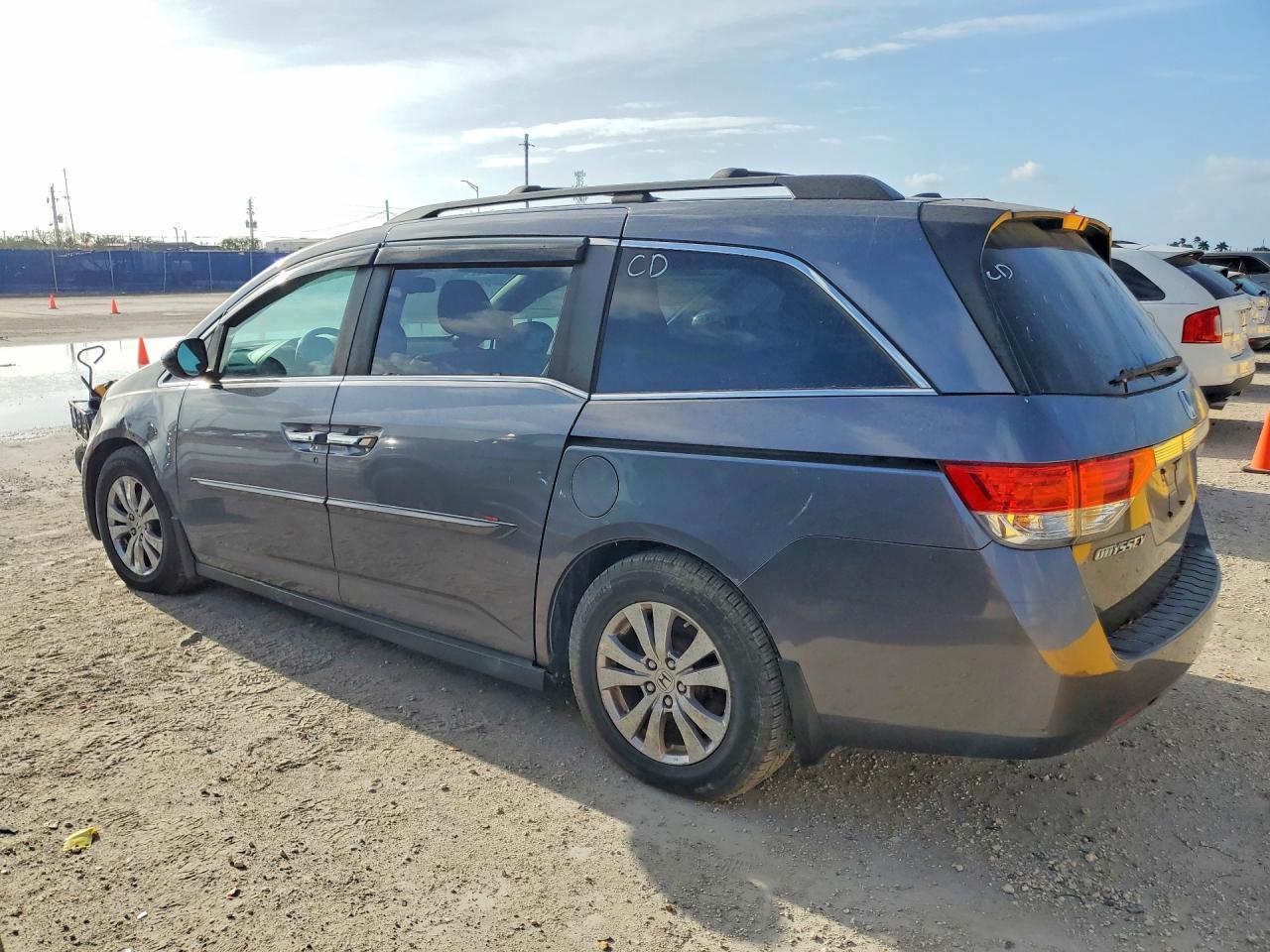 2014 Honda Odyssey Exl - Фото 2