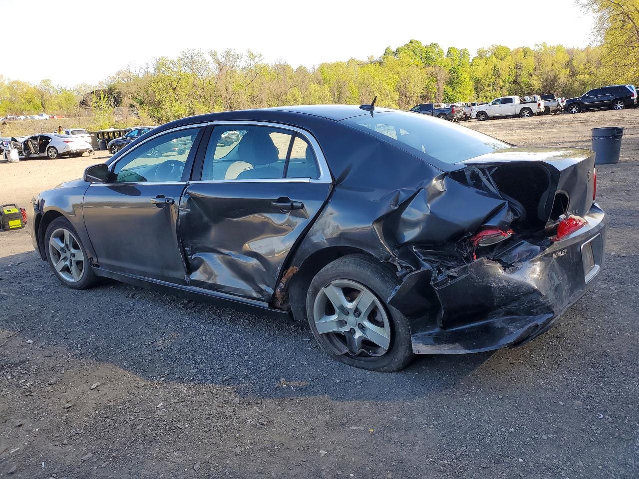 2010 Chevrolet Malibu Ls - Image 2